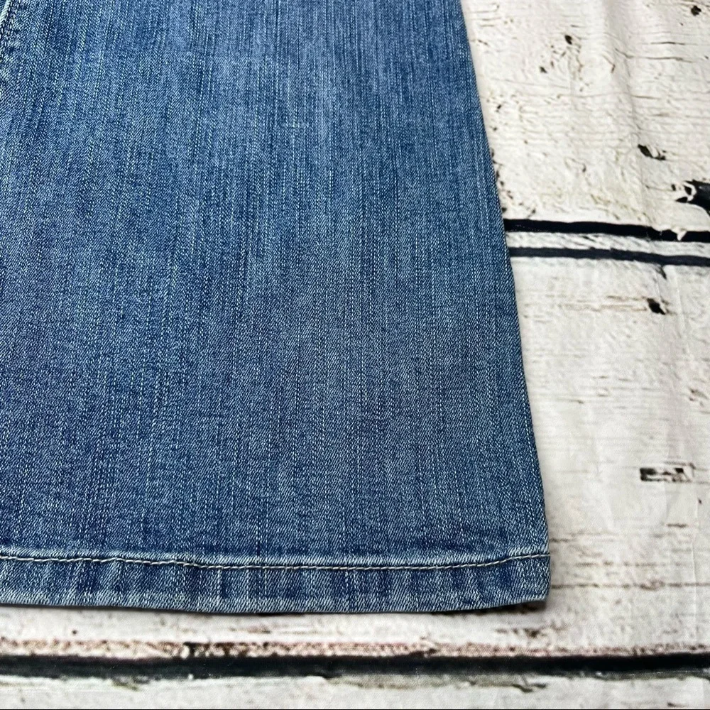 White House Black Market Skinny Flare Jeans Size 8S - Picture 8 of 9
